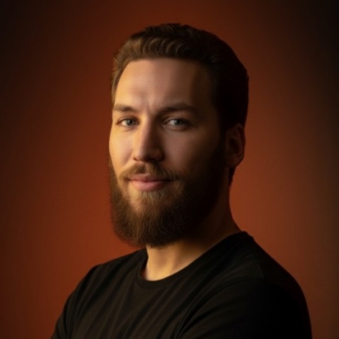 Jonathan Oucher, fondateur de Leadnjoy